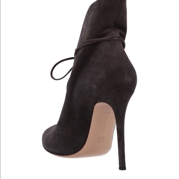 MEGA SALE 😍 NEW Gianvito Rossi Suede Peep Toe Booties 40 - Picture 5 of 5